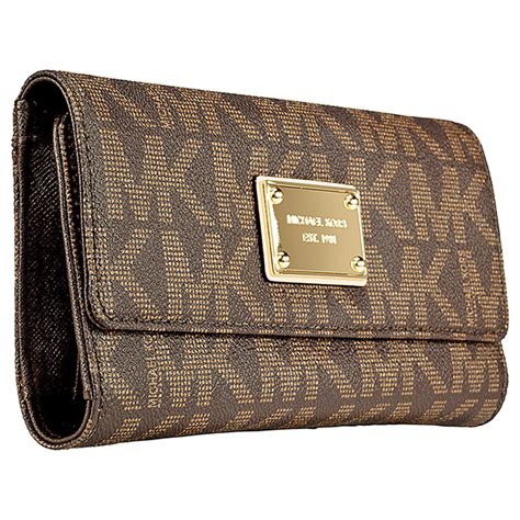 michael michael kors signature jet set item checkbook wallet|bolso Michael Kors jet set.